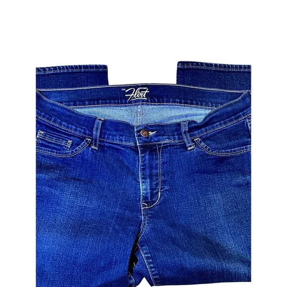 Old Navy flirt size 8 Blue mid rise Capri crop Denim stretchy - Picture 2 of 12